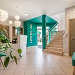 Hotel Ara - Dancing Club Restauracja Ara 2*