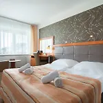 Hotel Ara - Dancing Club Restauracja Kameralne Ara Jastrzębia Góra