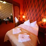 Hotel Ara - Dancing Club Restauracja Ara Jastrzębia Góra