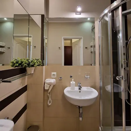 Ara - Dancing Club Restauracja Ara 2*