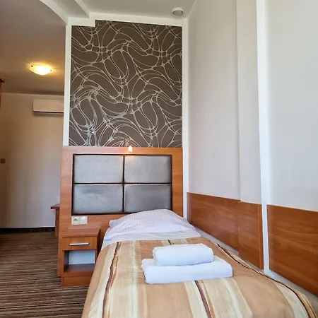 Hotel Ara - Dancing Club Restauracja Ara Jastrzębia Góra