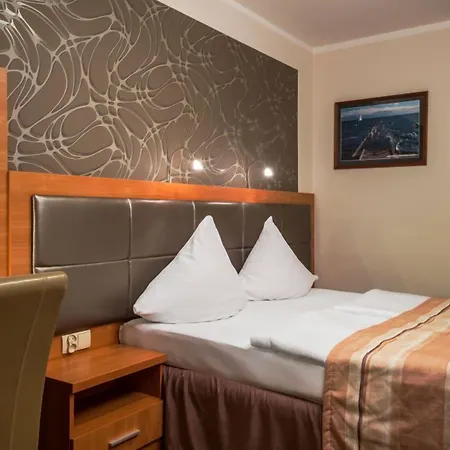 Hotel Ara - Dancing Club Restauracja Ara 2*