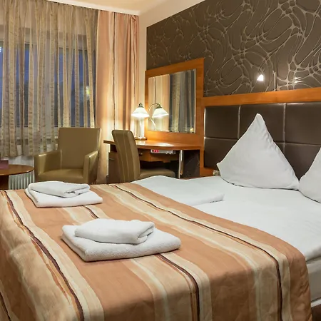 Ara - Dancing Club Restauracja Ara Otel 2*