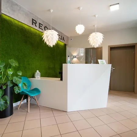فندق Ara - Dancing Club Restauracja Ara 2*