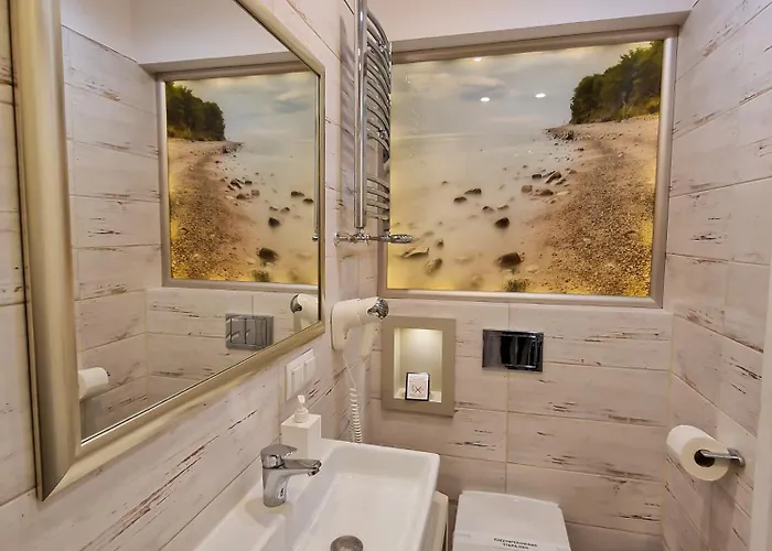 Ara - Dancing Club Restauracja Ara 酒店 Jastrzębia Góra