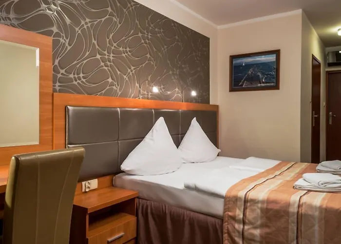 酒店 Ara - Dancing Club Restauracja Ara 2*