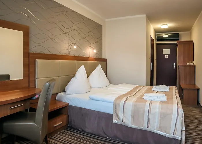 酒店 Ara - Dancing Club Restauracja Ara 2*